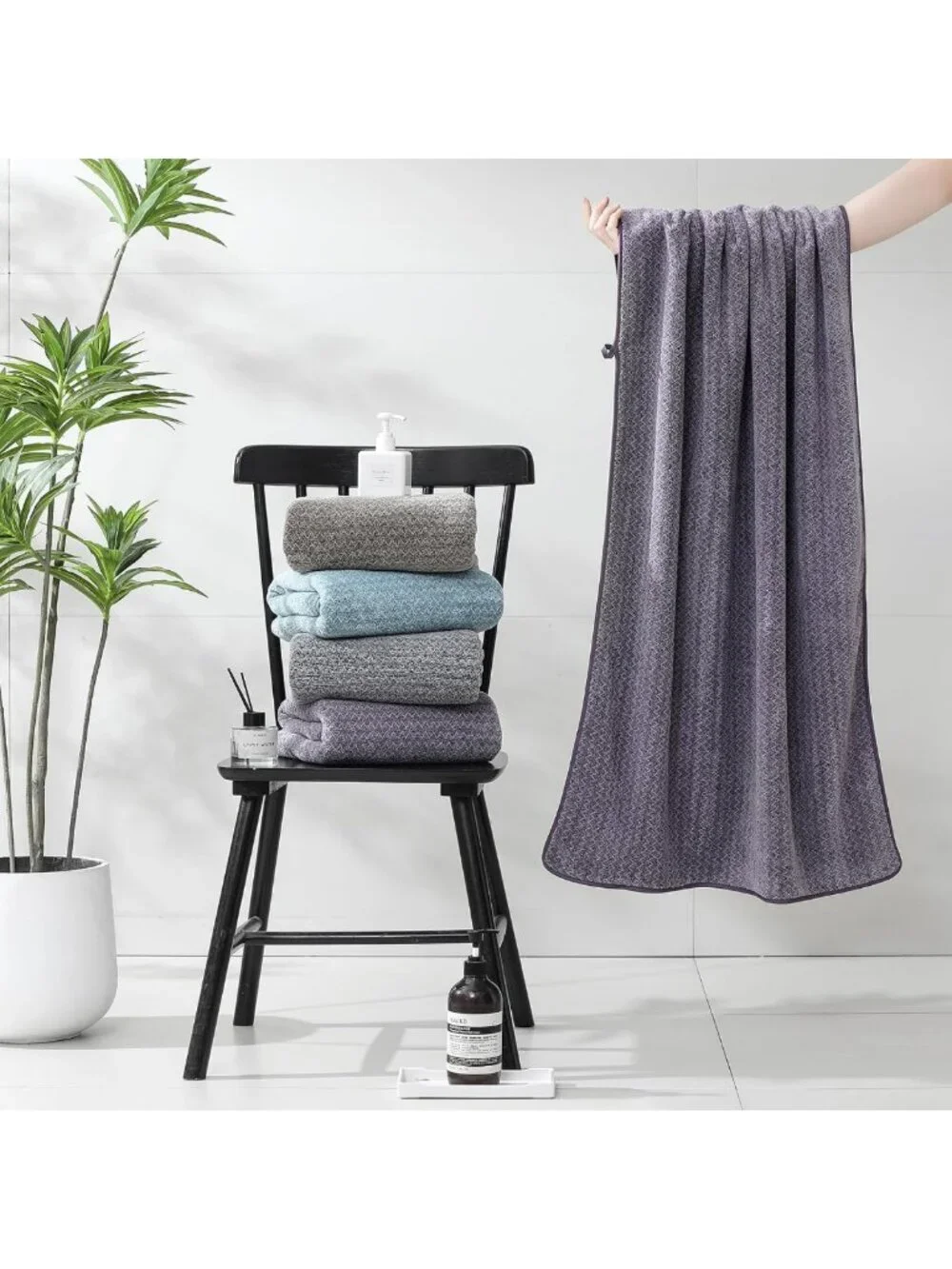 Ultra Soft 12-Piece Bath Towel Set - Quick Dry, Extra Absorbent, Family Towels